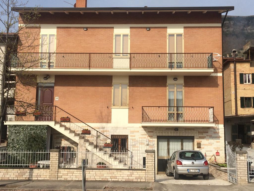 La Signora Dei Fiori Apartment Gubbio Exterior photo